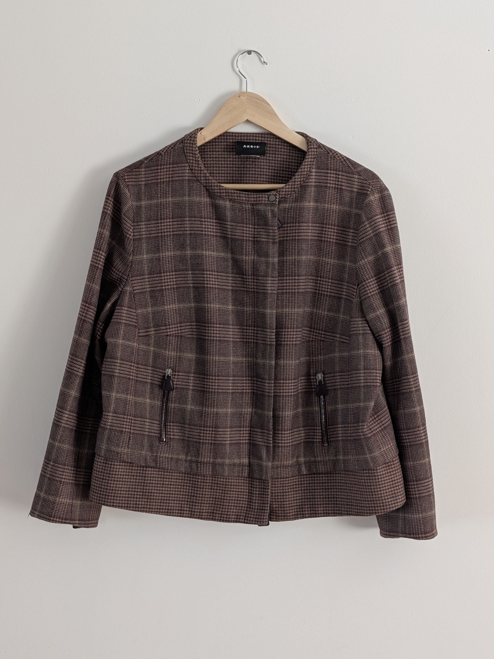 Akris Punto Cashmere Mulberry Silk Lining Plaid Jacket - 16